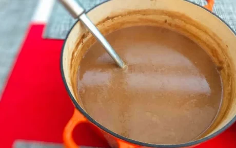 pot of roast gravy