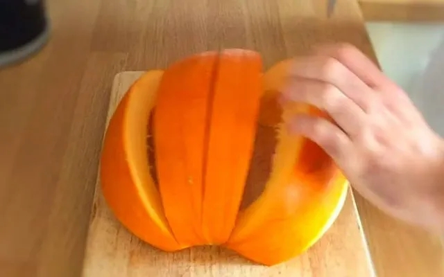 sliced pumpkin