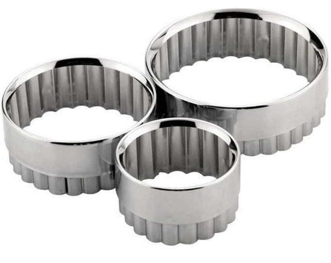 set of pastry cutter rounds